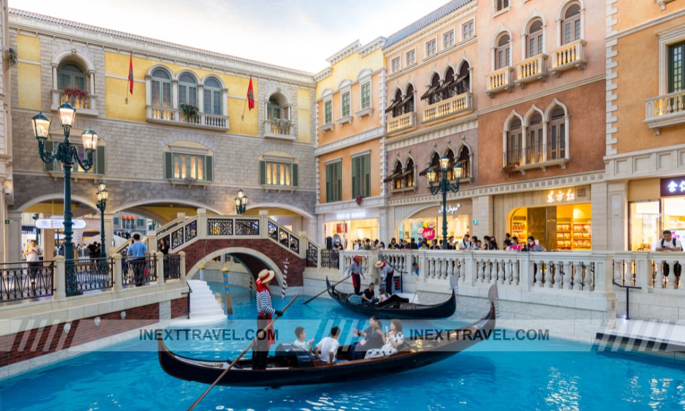 Experience the Venetian Macao, a Luxurious Resort and Casino