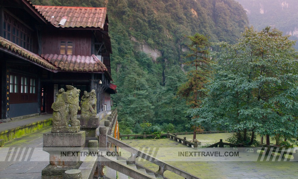 Take a Day Trip to Mount Emei